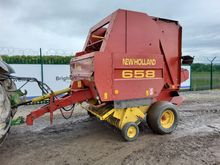 Image of New Holland 658 Round Baler