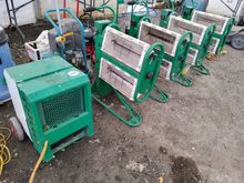 Image of 1x Dehumidifier + 4x Work Heaters