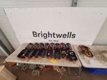 Image of 8x Genny Cable Detection Devices and Associated Cables