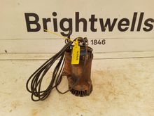 Image of Submersible Pump 75mm 110V