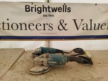 Image of Makita GA9020 Angle Grinder