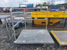 Image of 1m x 1m Stainless Steel Platform With Aluminium Checker Plate