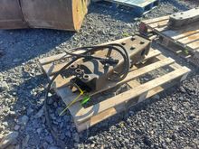 Image of JCB Breaker 25mm Pins | 100mm Ears