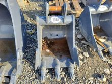 Image of Bucket 500mm Wide, 45mm Pins, 145mm Ears & 245mm Centres