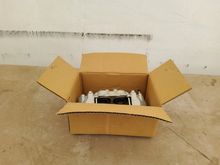 Image of Mitsubishi Toyota 4605B706 Righ Hand Brake Caliper