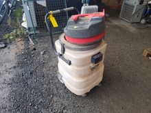 Image of Large Wet & Dry Vac Cleaner