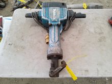 Image of Makita HM1810 110V Breaker