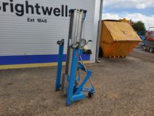 Image of Genie Sla-15 Material Lift