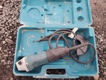 Image of Makita 110V Angle Grinder
