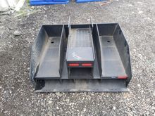 Image of Discovery 5 Boot Tidy