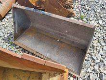 Image of 65" Tractor Bucket - Euro 8 Brackets