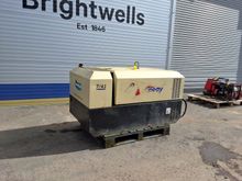 Image of Doosan 7/41 140/100 Diesel Compressor / Generator (2 Tool)