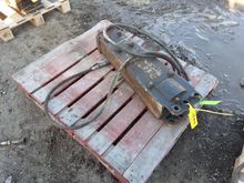 Image of JCB 1 T Breaker Pins 30mm | Ears 110mm | Centres 90mm/160mm