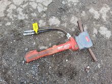 Image of Altrad Belle BHB25XR Hydraulic Breaker 20L