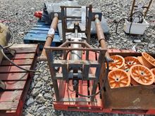 Image of Tyre Spreader