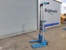 Image of Genie GL12 Material Lift