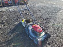 Image of Honda Pedestrian Lawn Mower