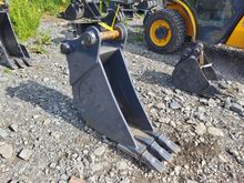 Image of Bucket 1ft Wide, 50mm Pins, 200mm Ears, 305mm Centres