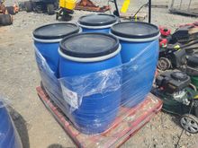 Image of 4x Plastic Barrels With Spring Clip Closures