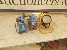 Image of Light & 2x Splitter Boxes