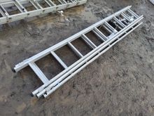 Image of Youngman Triple Extending Ladder