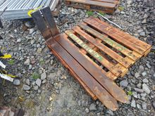 Image of Pair Of Forks - Carriage 42cm | Length 140cm