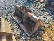 Image of Ditching Bucket 4ftWide |160cms Ears | 235cms Centres | 45mm Pins