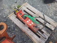 Image of Keen Attachment Limited Breaker - 30mm pins, 95mm ears & 90mm centres