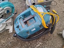 Image of Makita VC4210 MXI Hoover