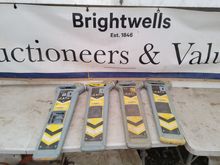 Image of 4x Cat Scanners