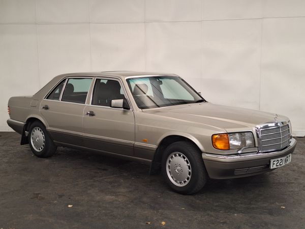 1988 Mercedes-Benz 420SEL (W126)