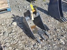 Image of Bucket 19in Wide, 45mm Pins, 145mm Ears, 245mm Centres