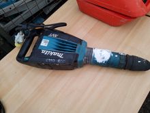 Image of Makita AVT Breaker 110V