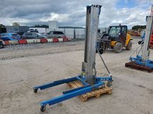 Image of Genie SLA-15 Material Lift