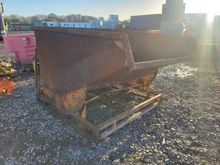 Image of Forklift Tipping Skip