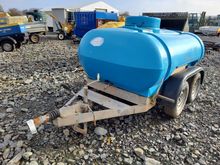 Image of 2,000 Litre Towable Water Boswer