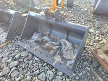 Image of 4ft Bucket, 45mm pins, 145mm ears & 245mm centres