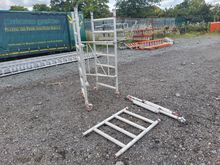 Image of 1x Pop Up Podium, 1x Pop Up Frame, 2x Stabilisers