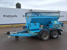 Image of Vale Trailed Gritter