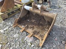 Image of 2' Bucket 30mm Pins 120mm Eears 125mm Centres