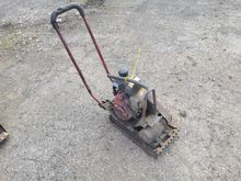 Image of Belle PCLX 320 Plate Compactor 320Mm Petrol