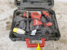 Image of Milwaukee Plh28Xe Rotary Hammer Drill Sds Plus 110V 3.6Kg