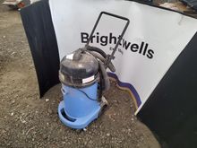 Image of WV470- 2 Numatic Hoover