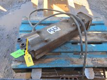 Image of KLT 1T Breaker 30mm Pins | 110mm Ears