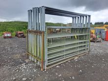 Image of Qty of Stock Gates