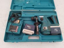 Image of Makita BHR2000 Cordless SDS Plus Rotary Hammer Drill, Single Port Charger & Batterry