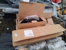 Image of Quantity Of Wiper Blade & Fog Lamp & Mercedes Tail Light