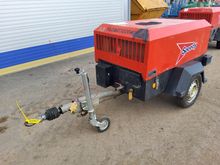 Image of Doosan 7/31 Fitted With Side Swipe Handbrake
