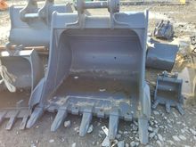 Image of Bucket 134cm Wide, 80mm Pins, 305mm Ears & 485mm Centres
