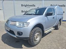Image of MITSUBISHI L200 4LIFE CLUB CAB DI-D Pick-up